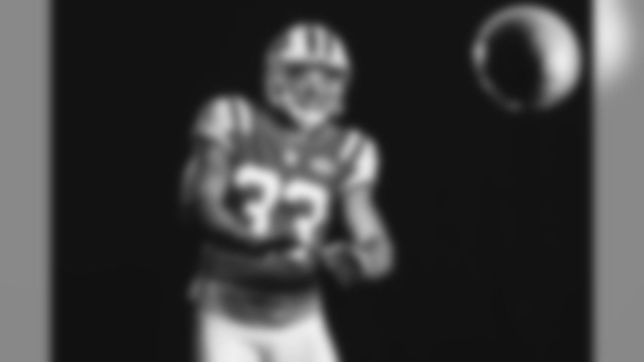 #33 Jamal Adams (S)