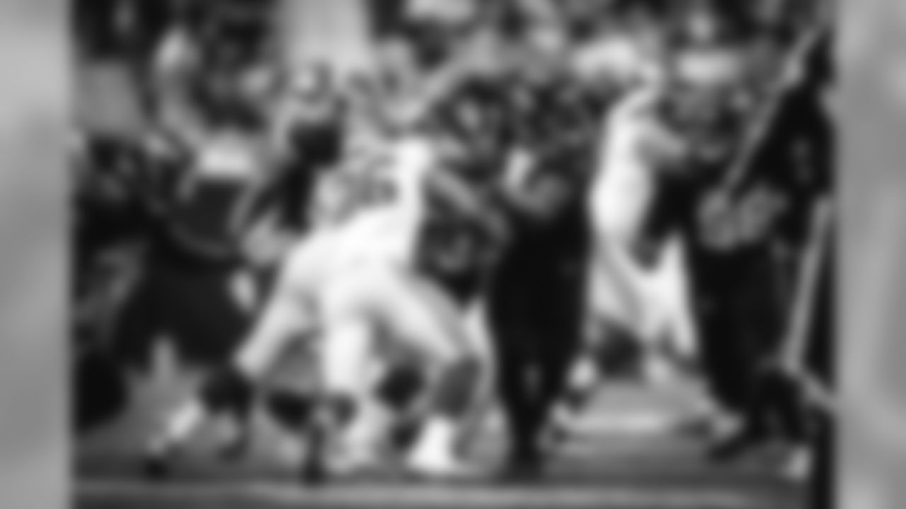 E_SNY_8455