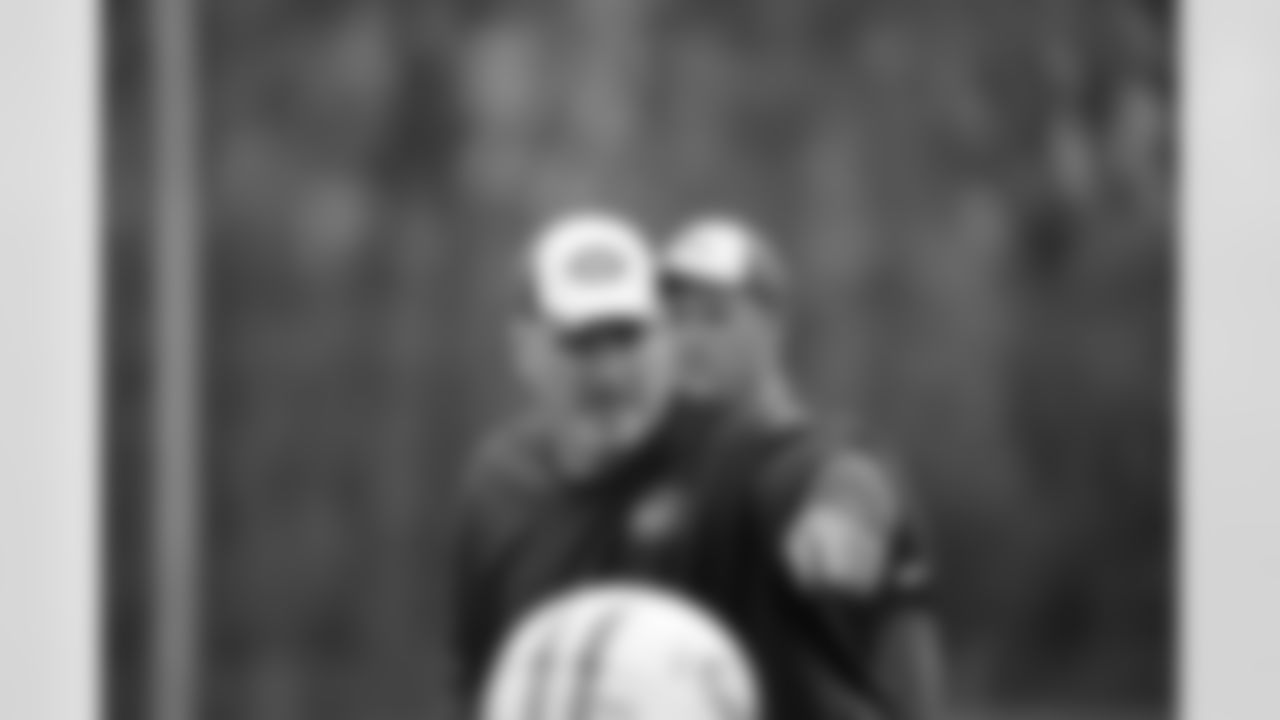 Ron Heller, the former 12-year starting NFL offensive tackle, is now in his fifth year as an NFL assistant coach and his third as Jets assistant OL coach.