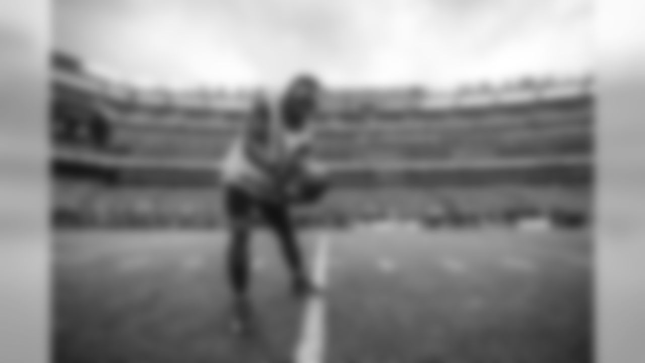 E_SNY_0018