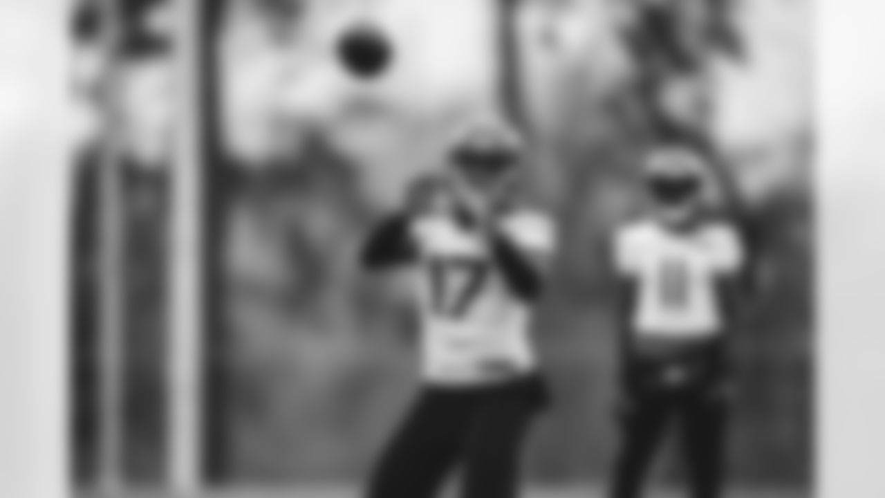 E_SNY_0883