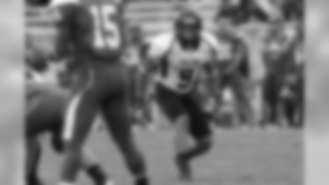 S Rontez Miles (California (Pa.))