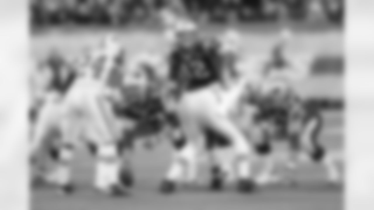 2011 Regular Season Week 10 Jets vs Patriots Game Photos