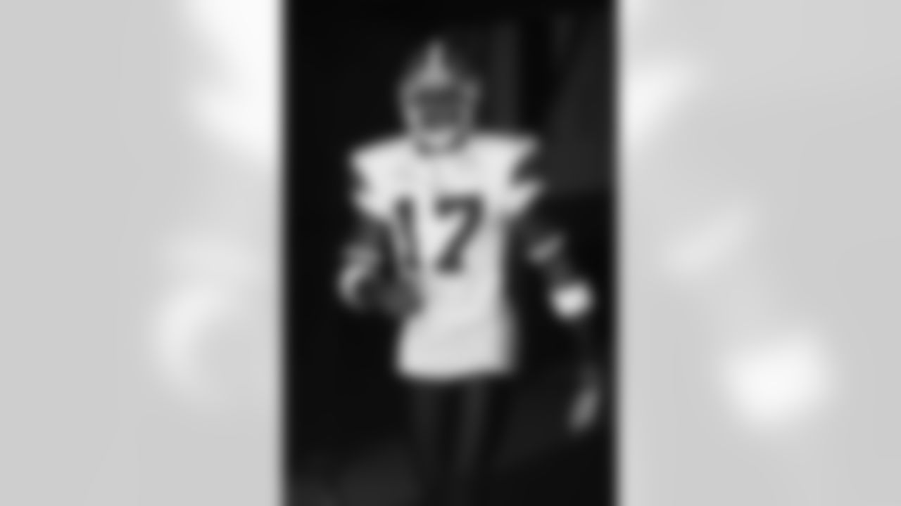 WR Braylon Edwards Photos