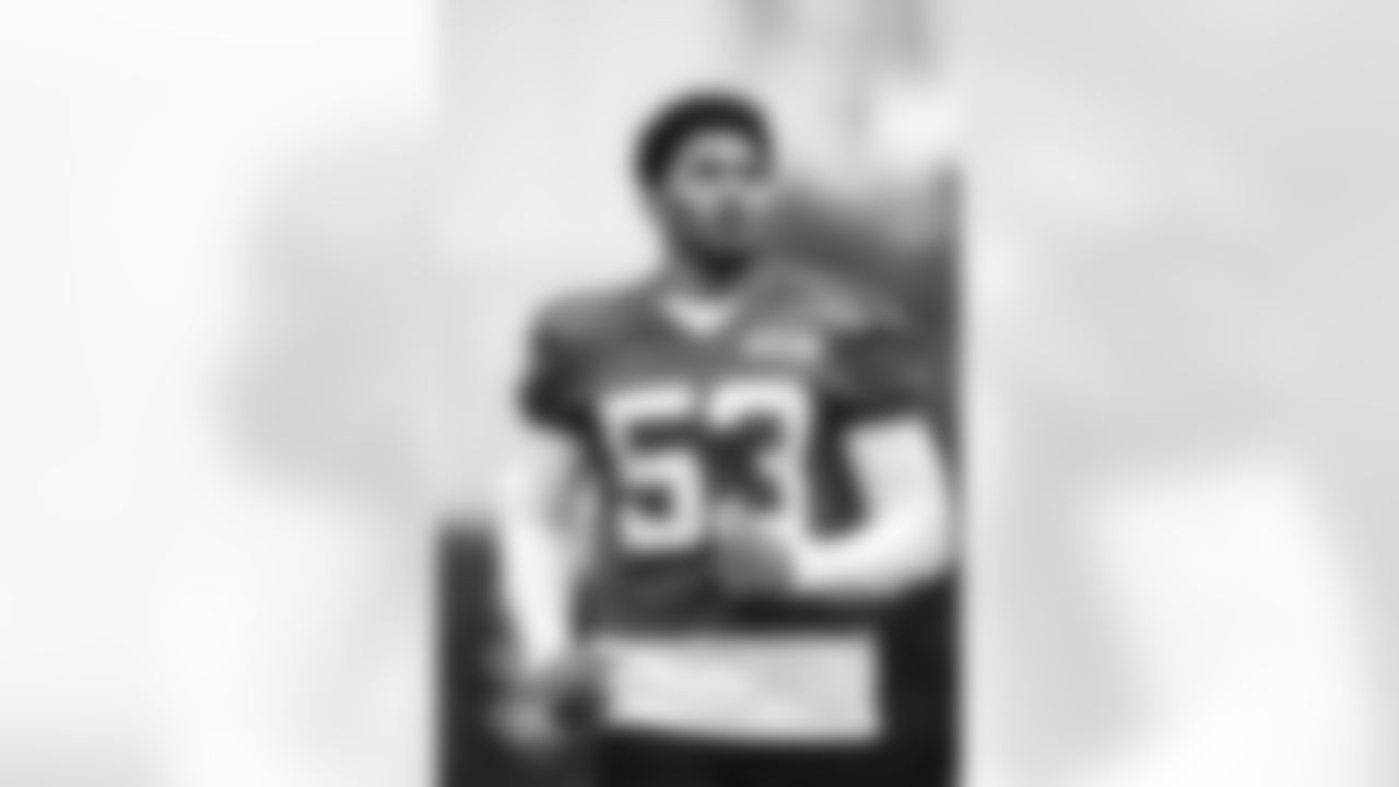 LB Zaire Barnes