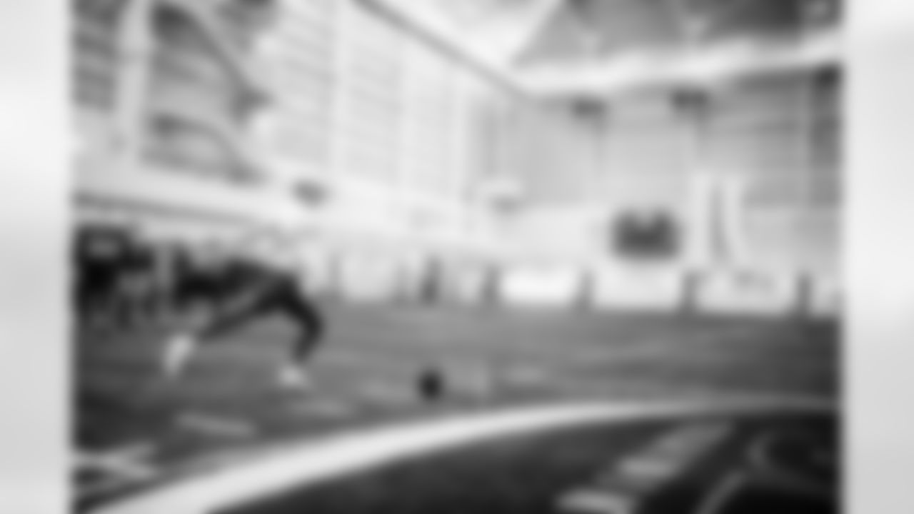 E_1D2_5875
