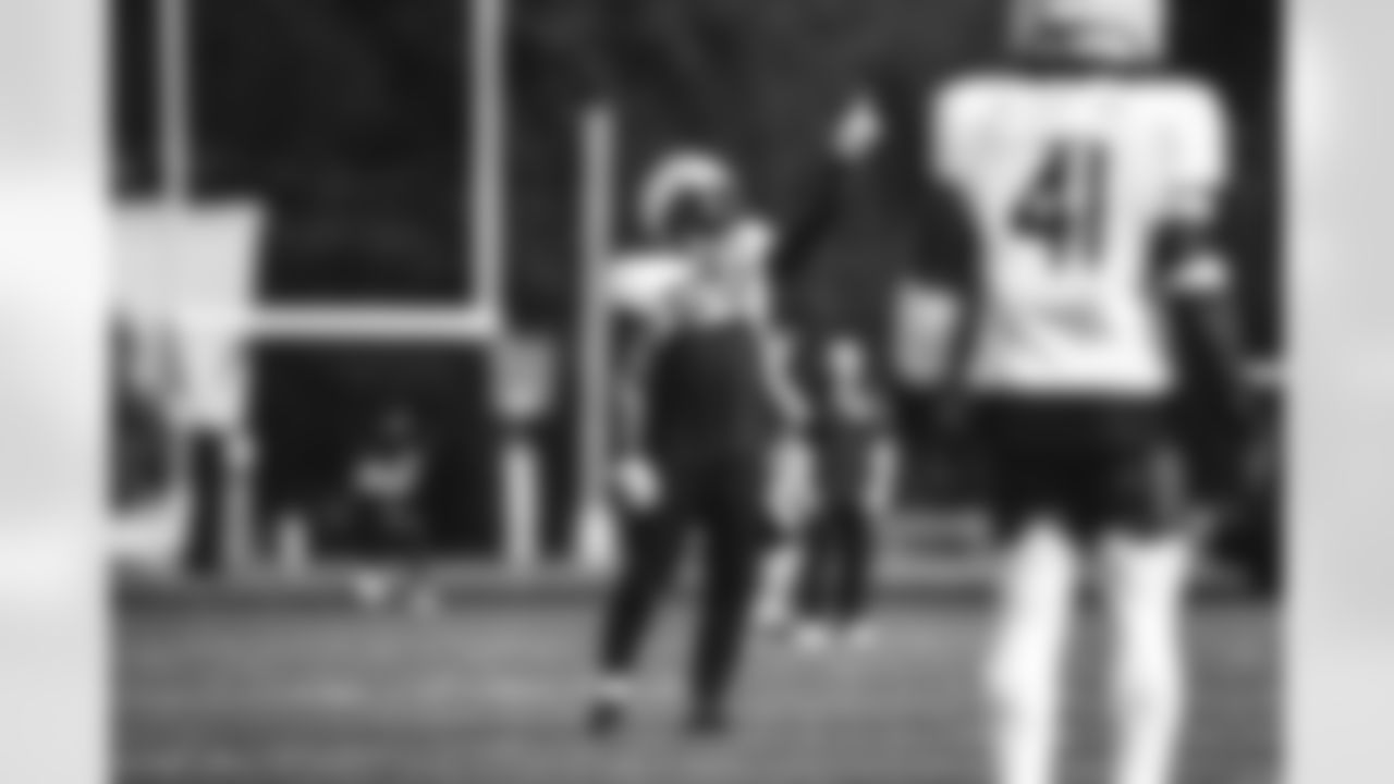 JB3_2198