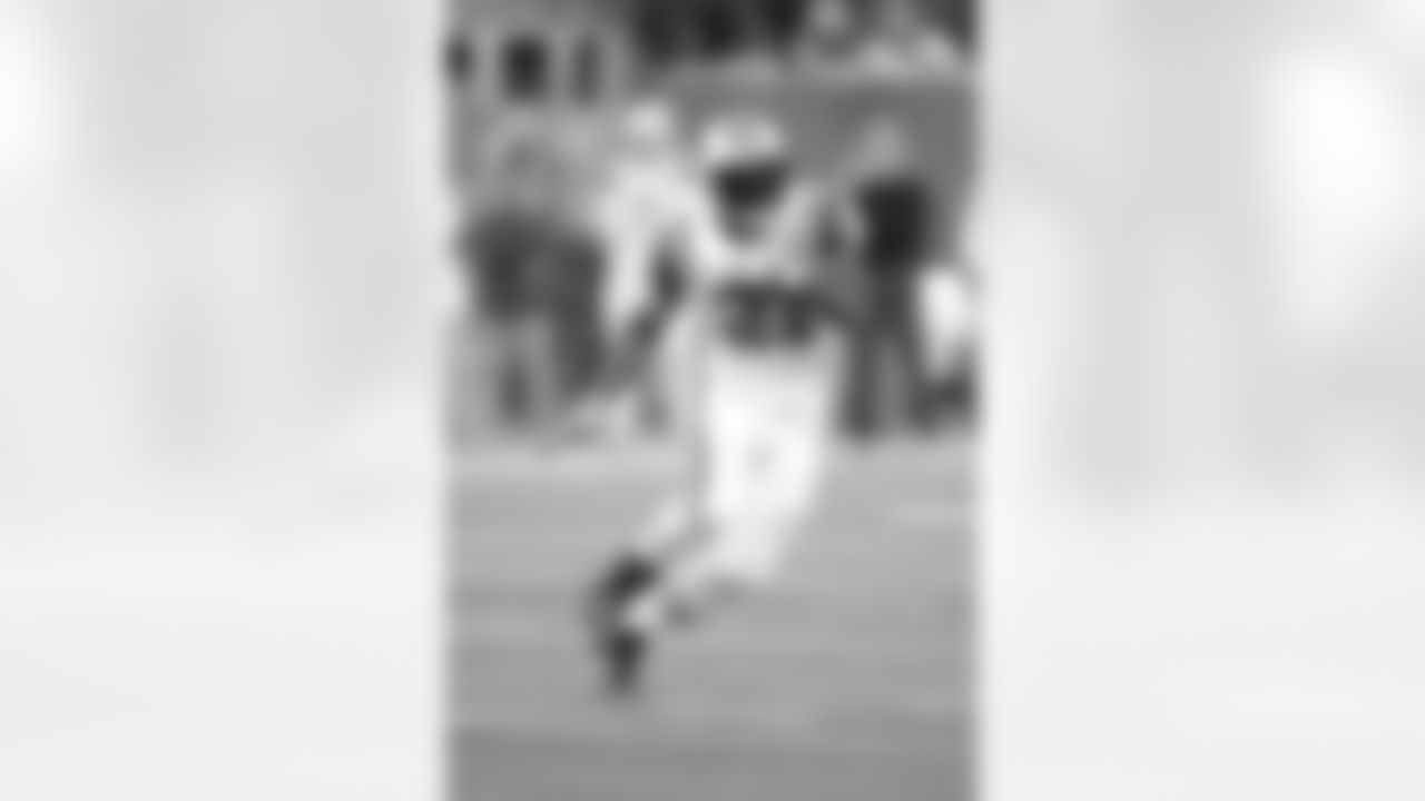 LaDainian Tomlinson Photos
