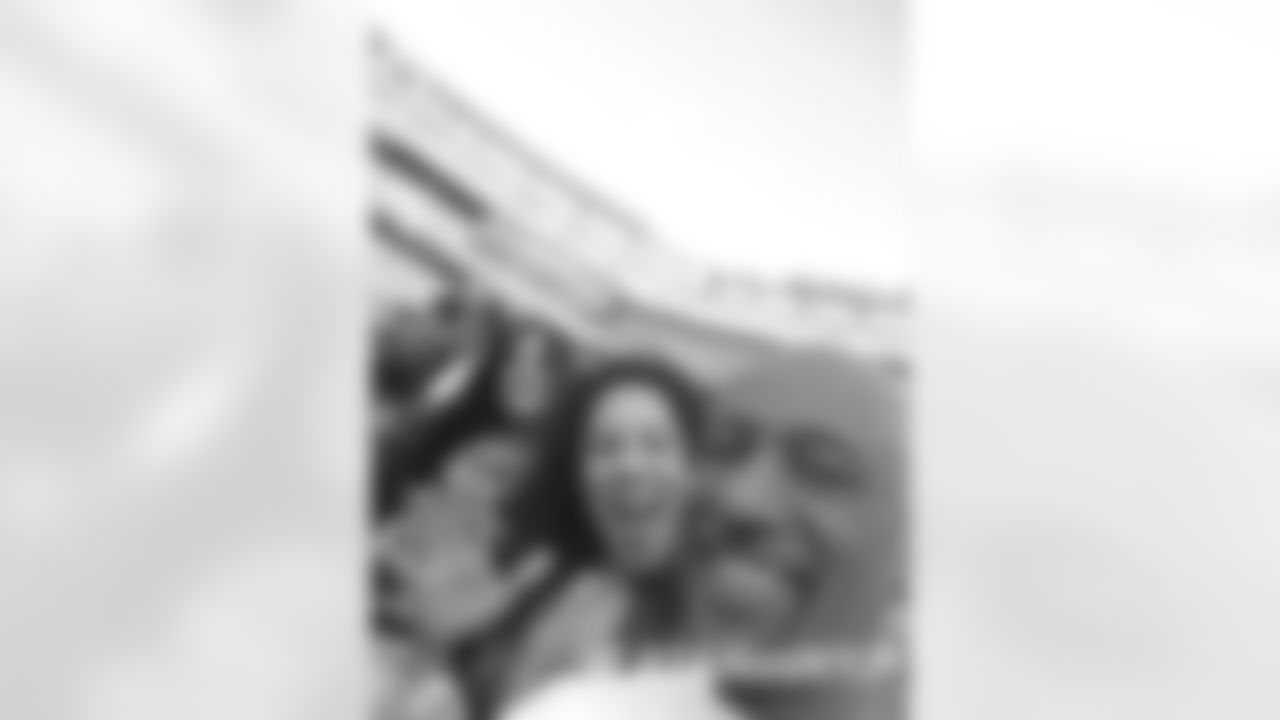 Twitter Mirror: Montel Williams & Guests