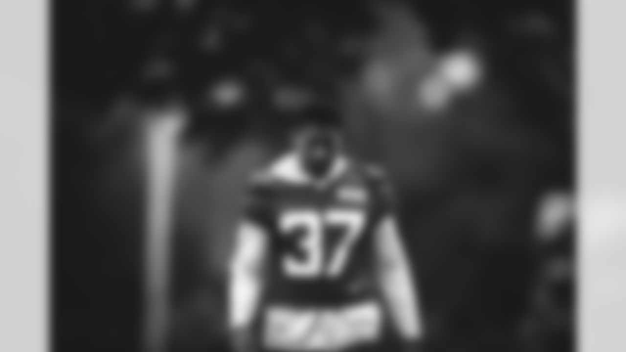 CB Bryce Hall