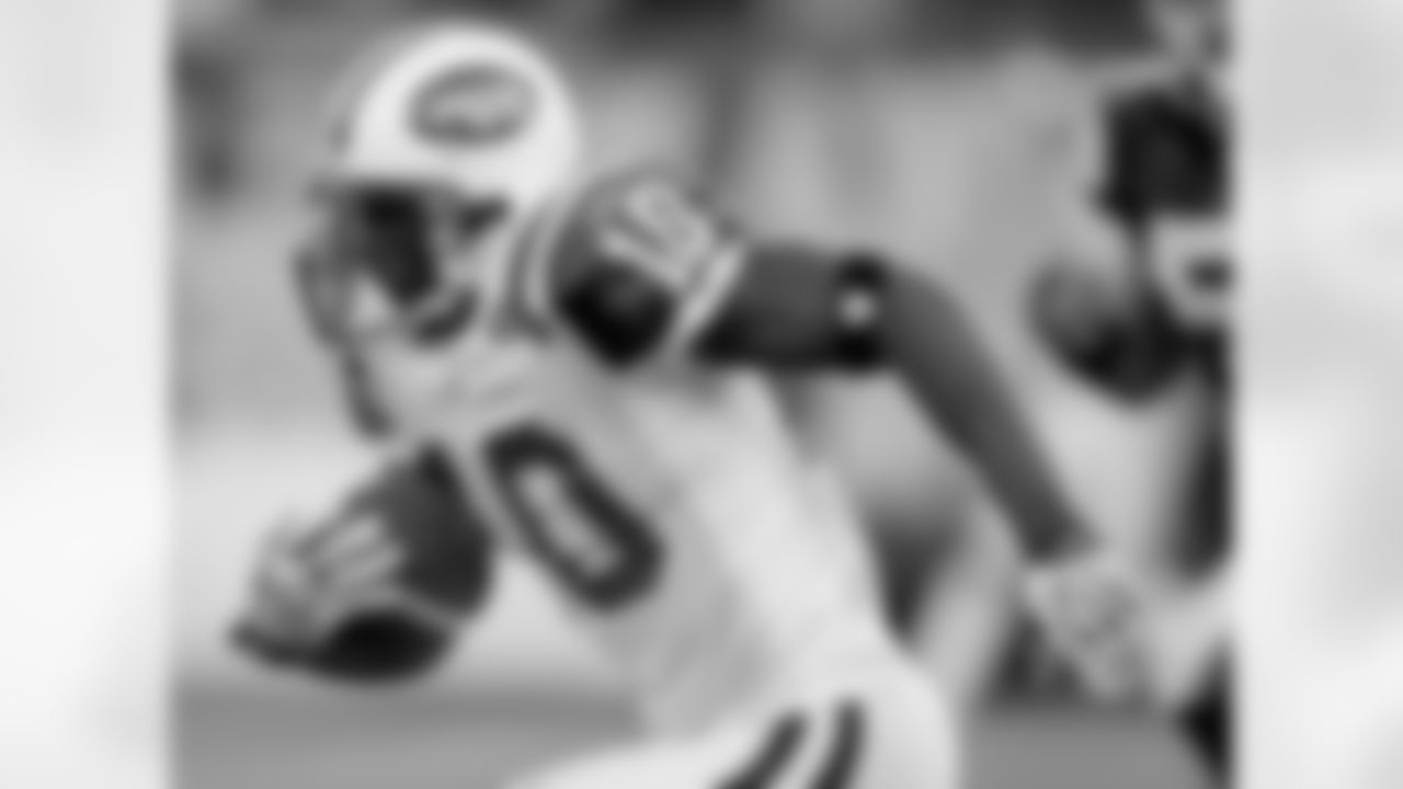 2010 Week 10 Jets vs Browns Game Photos