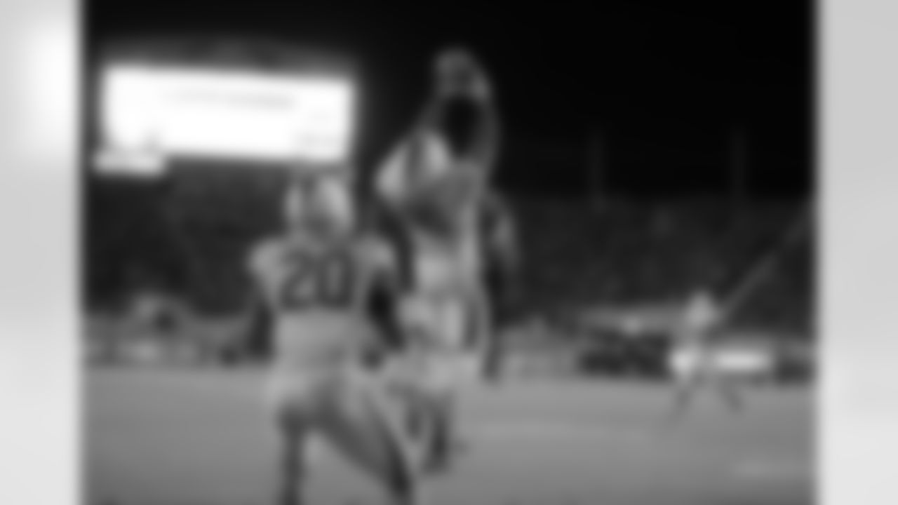 20. Byron Jones, CB, Connecticut