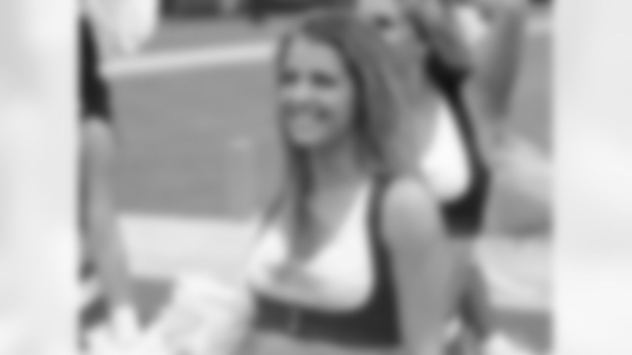 Ashley 2009 Flight Crew Member Photos