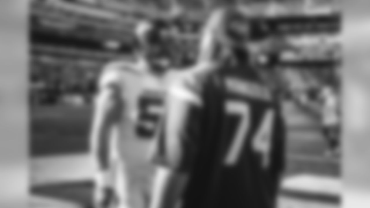 E_SNY_8539