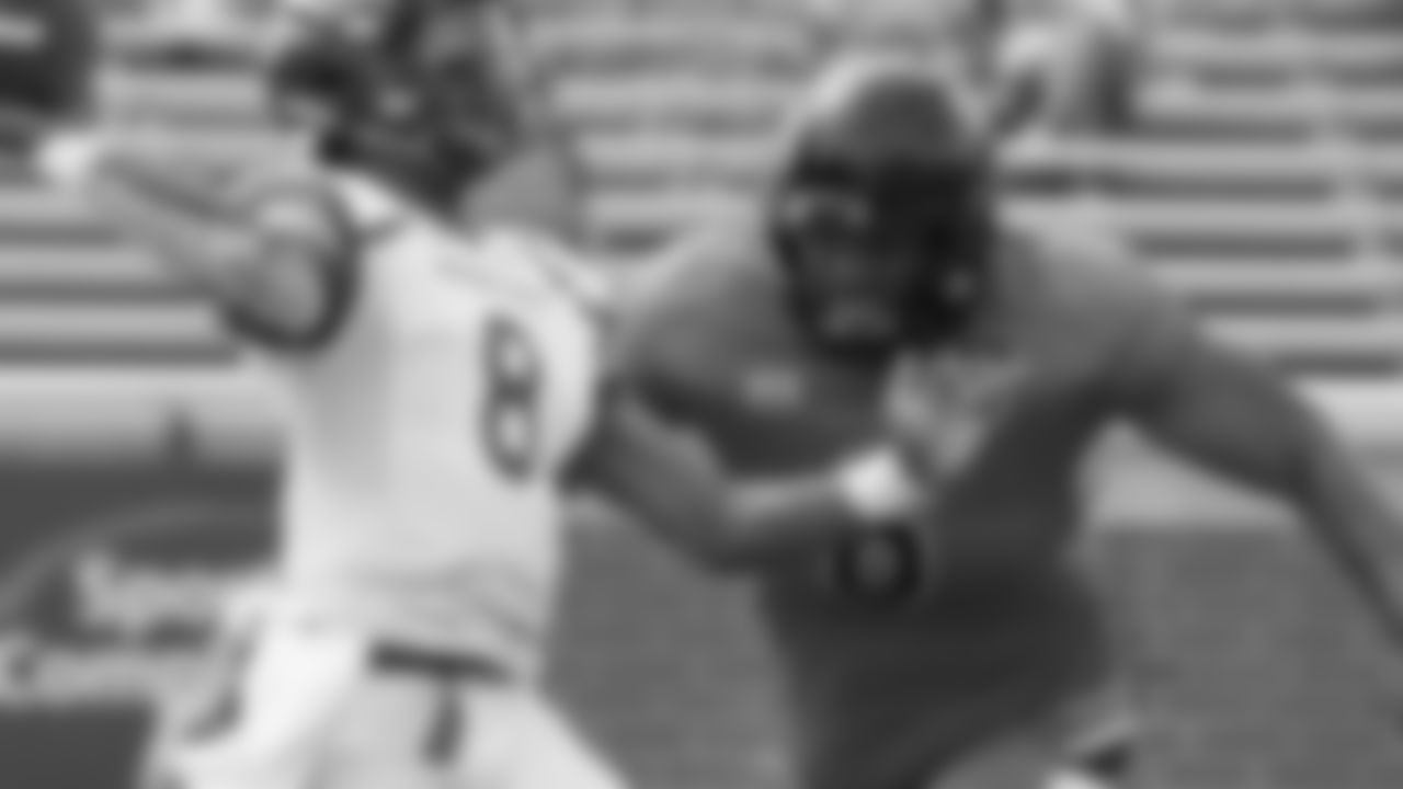 DL Sterling Johnson (Undrafted Free Agent)