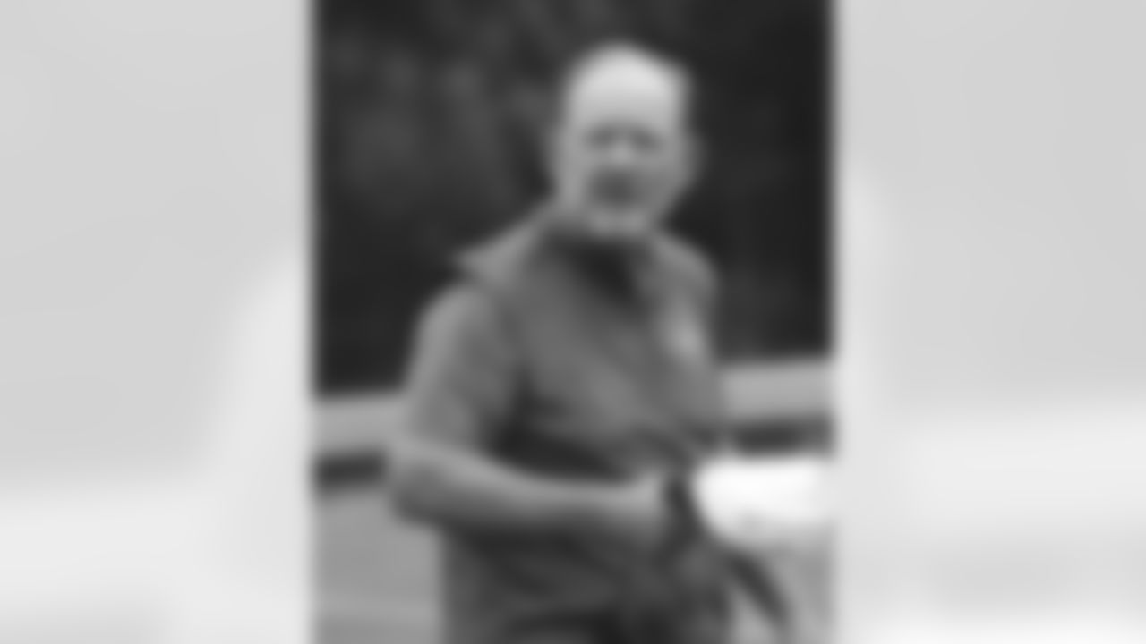 Offensive Coordinator Chan Gailey