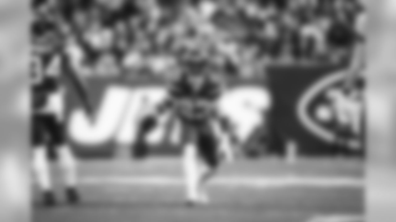 E_SNY_6187