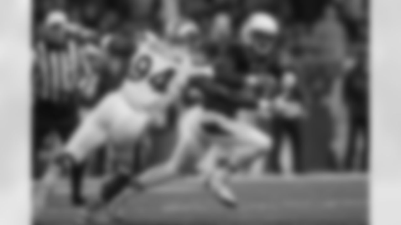 34. Owamagbe Odighizuwa, DE UCLA
