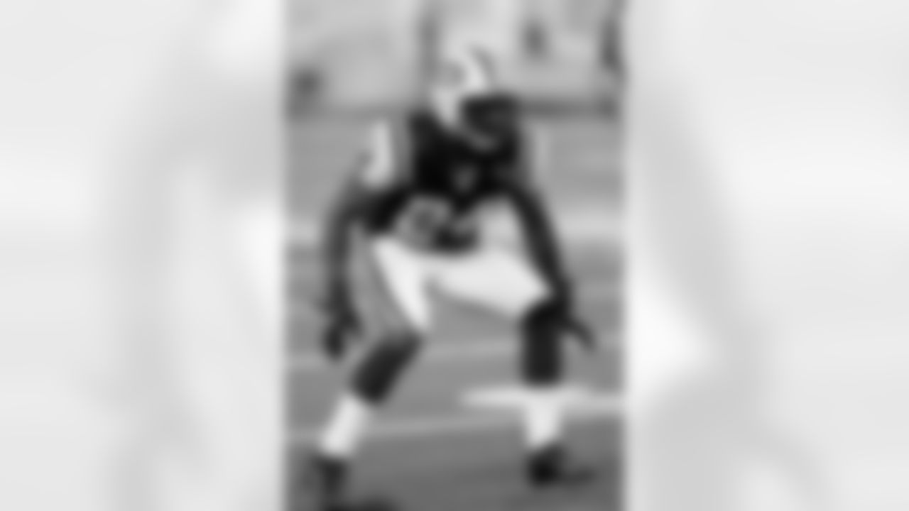 Darrelle Revis Photos