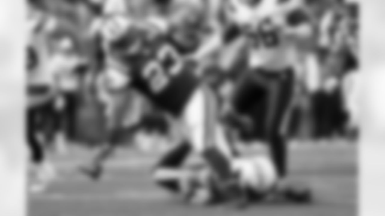 2011 Regular Season Week 7 Jets vs. Chargers Game Photos