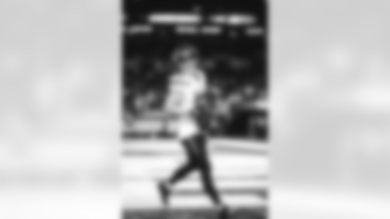 E_SNY_3465