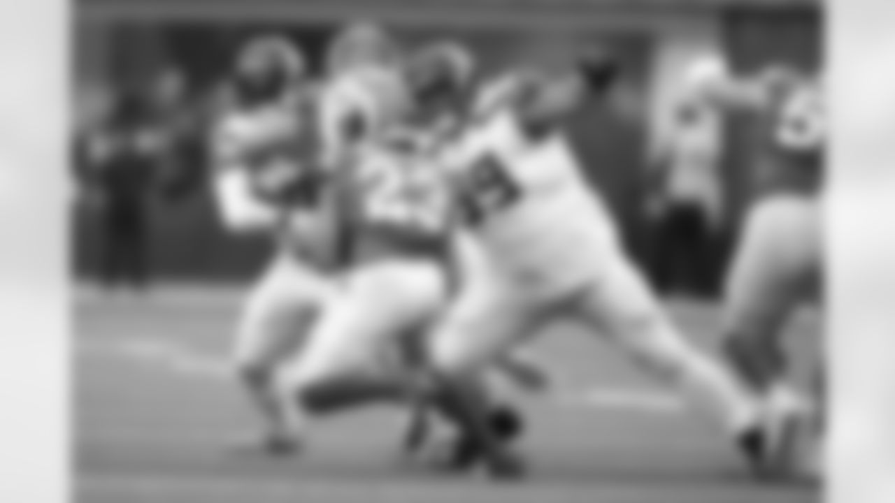 DL Al Woods