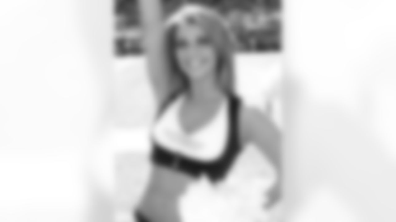 Ashley 2009 Flight Crew Member Photos