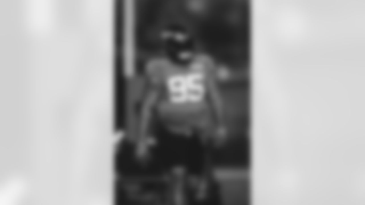 E_SS3_4995