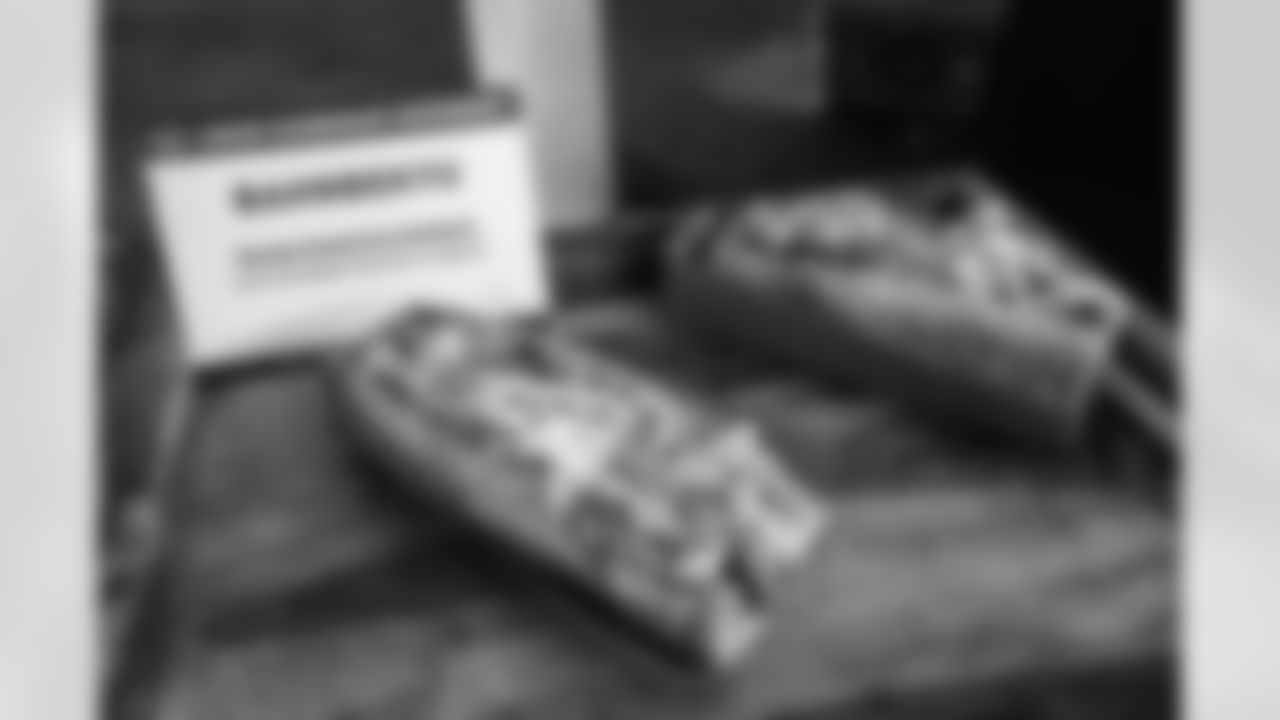 E_1D2_6981_1