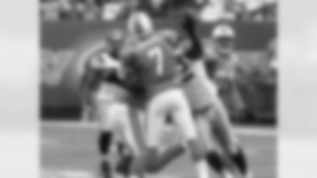 2009 Week 8 - Jets vs Miami Photos