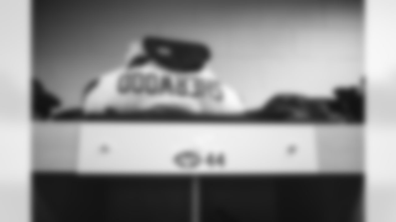E_SNY_7775