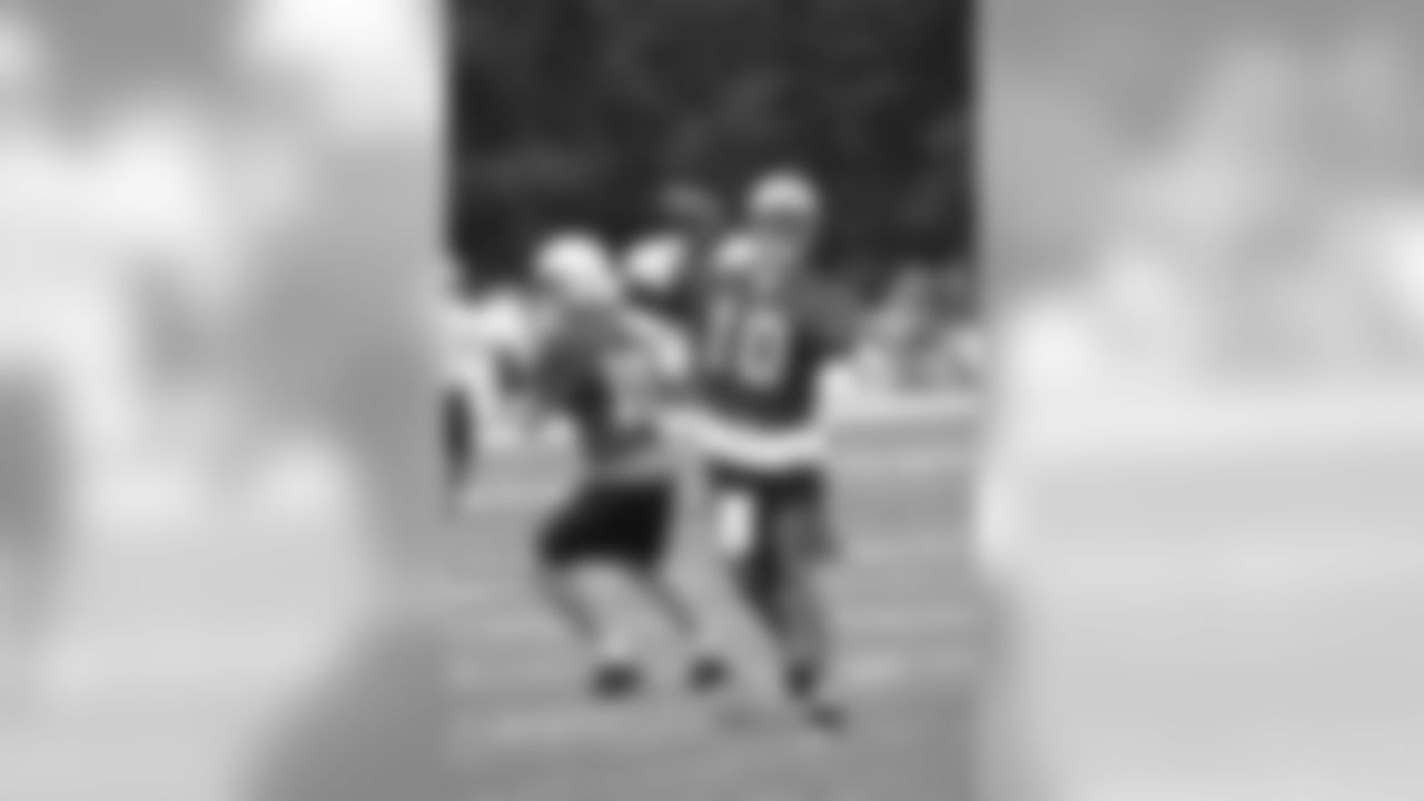 QB Erik Ainge Photos