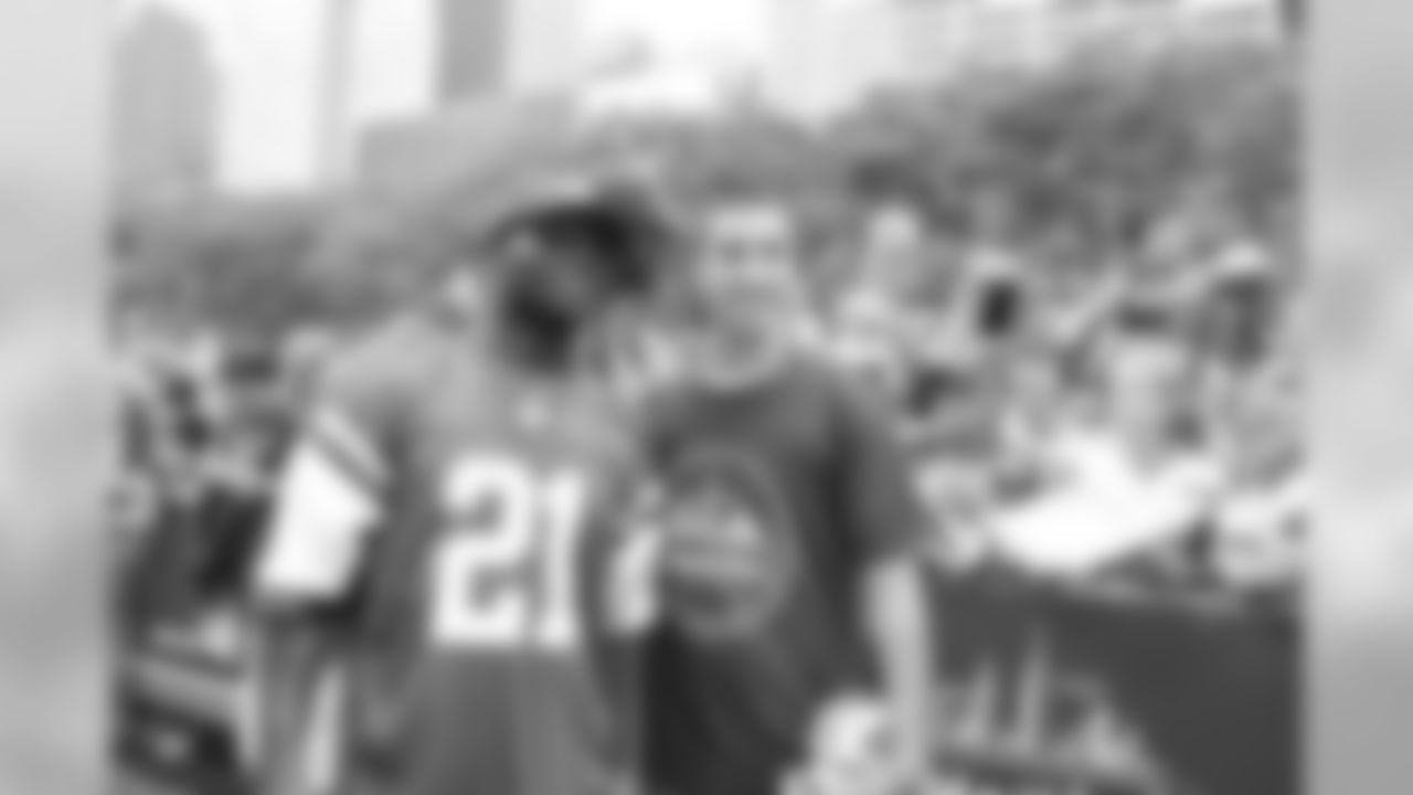 MetLife Stadium Fan Fair