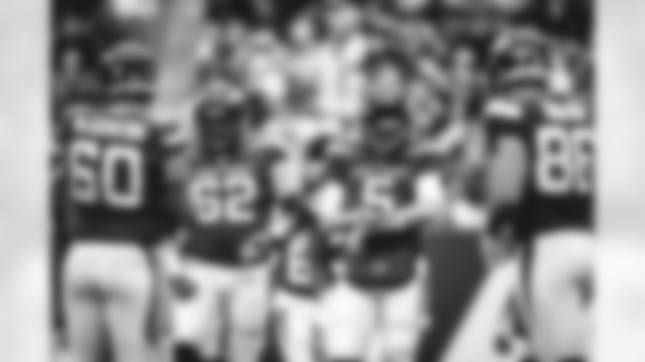 SNY40479