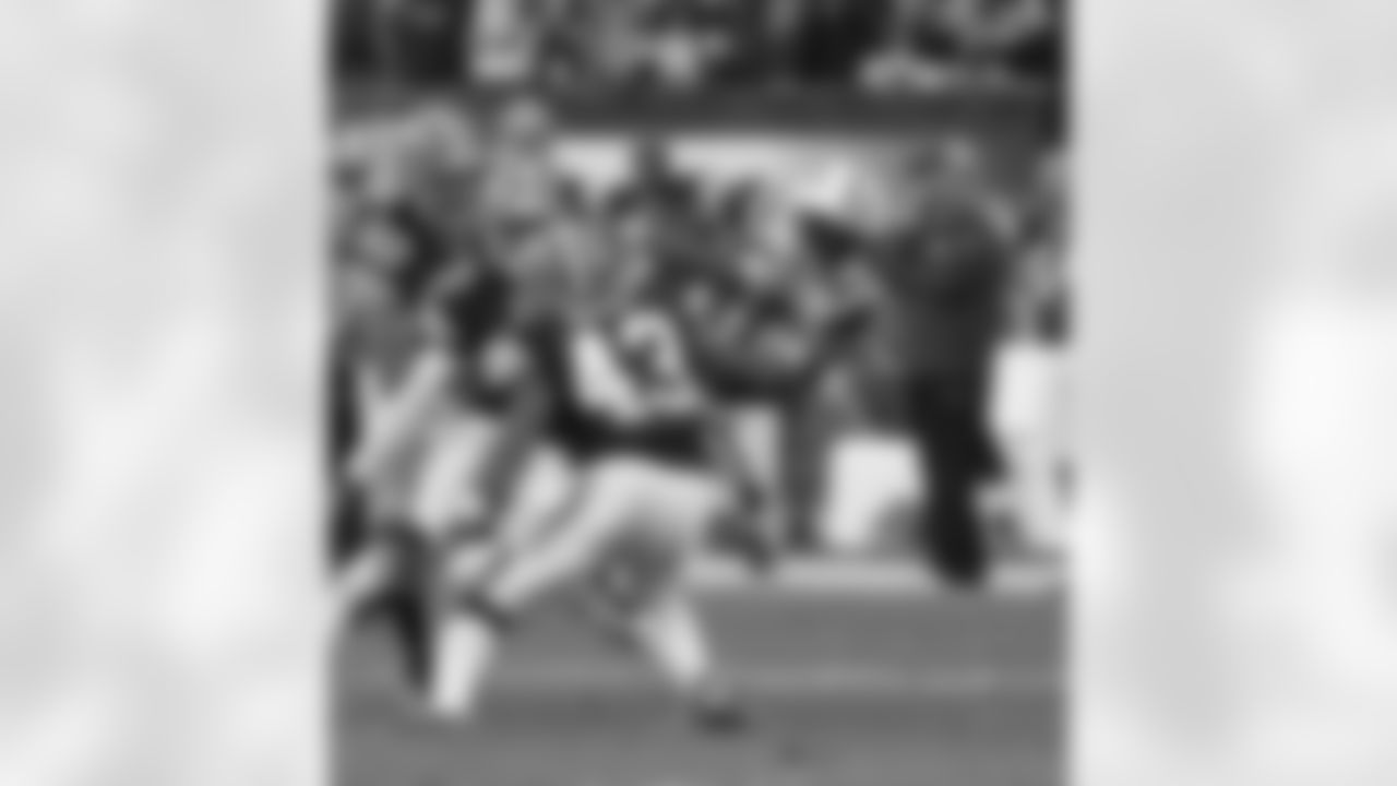 2010 Week 10 Jets vs Browns Game Photos
