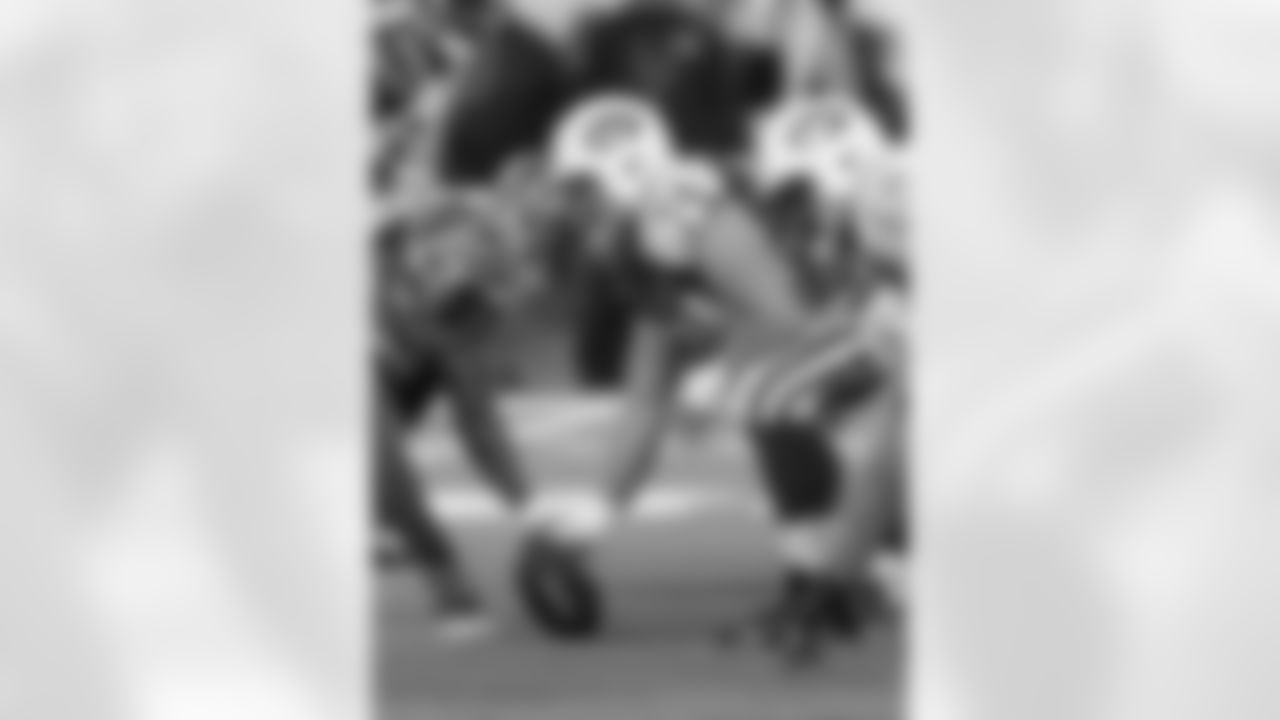 Nick Mangold Photos