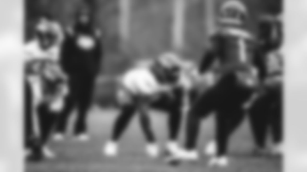 E_SNY_2490