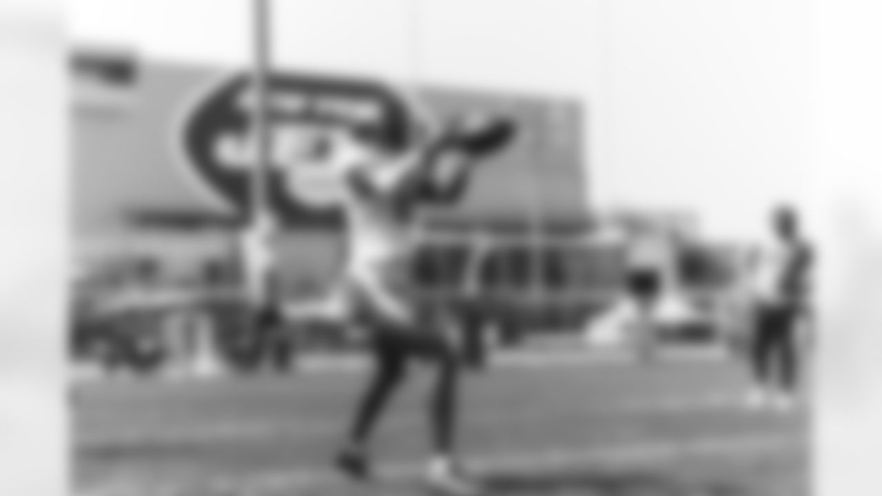 E_JB2_4205