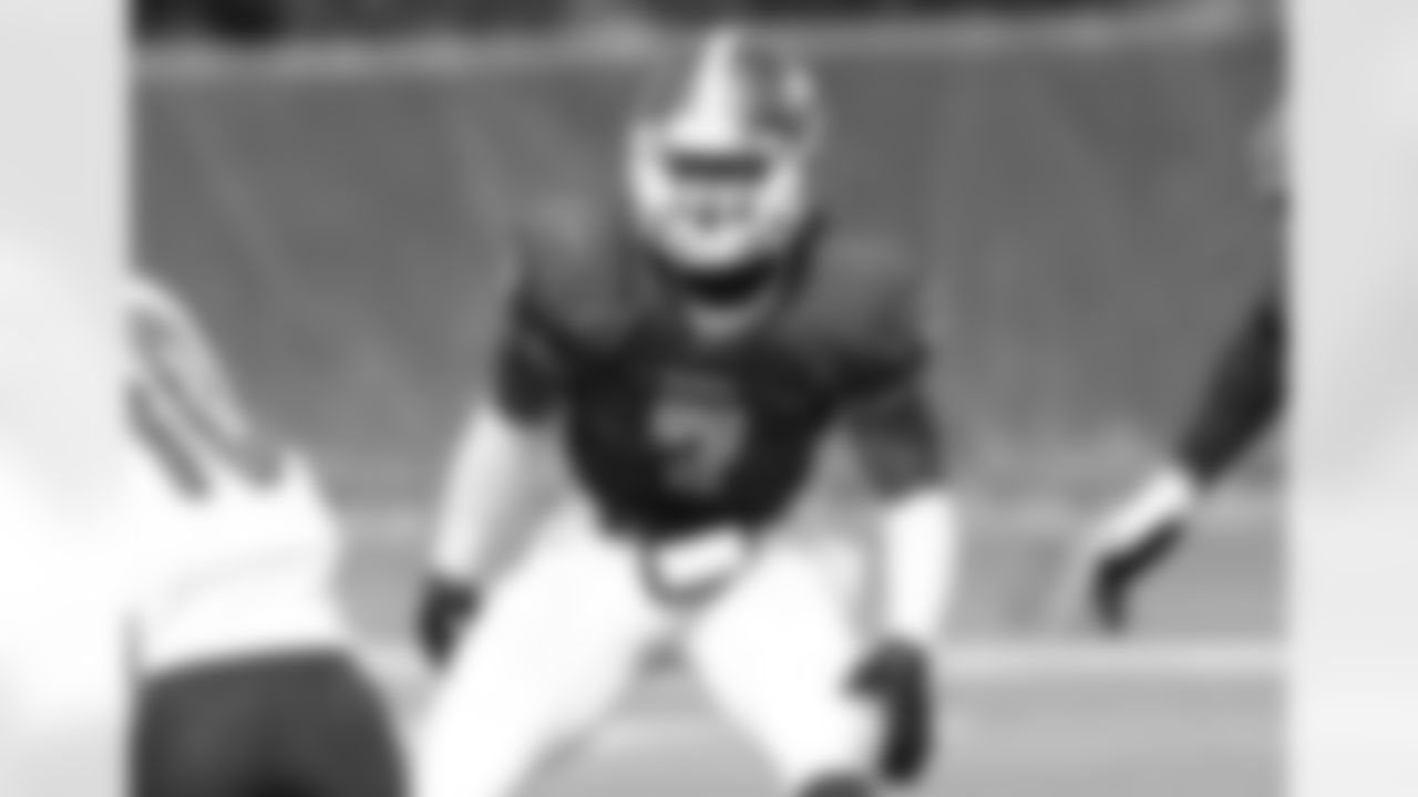 LB Julian Stanford (Wagner)