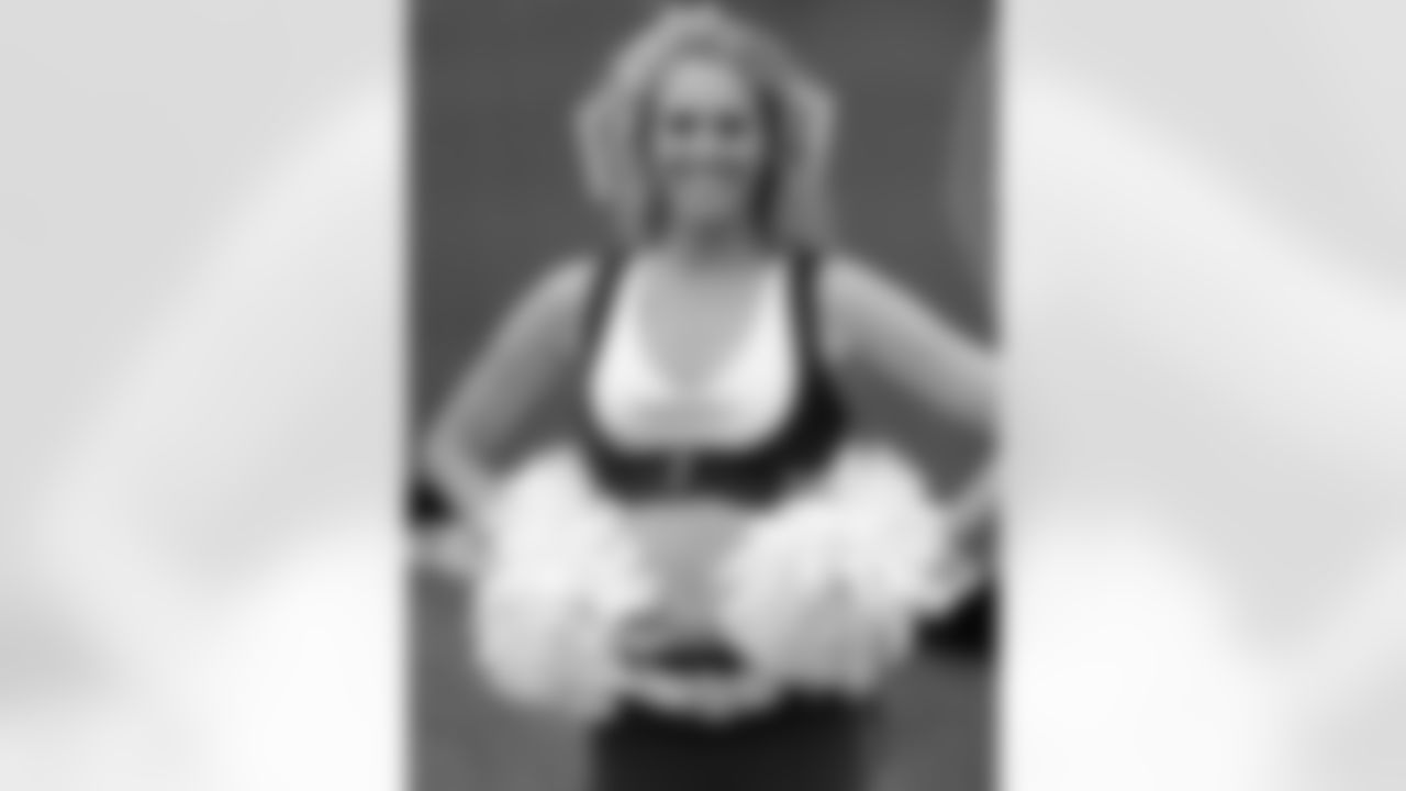 Amanda P. 2009 Flight Crew Member Photos