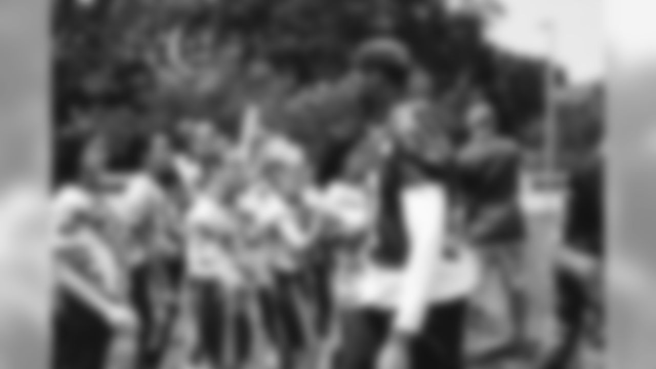 E__85a2591