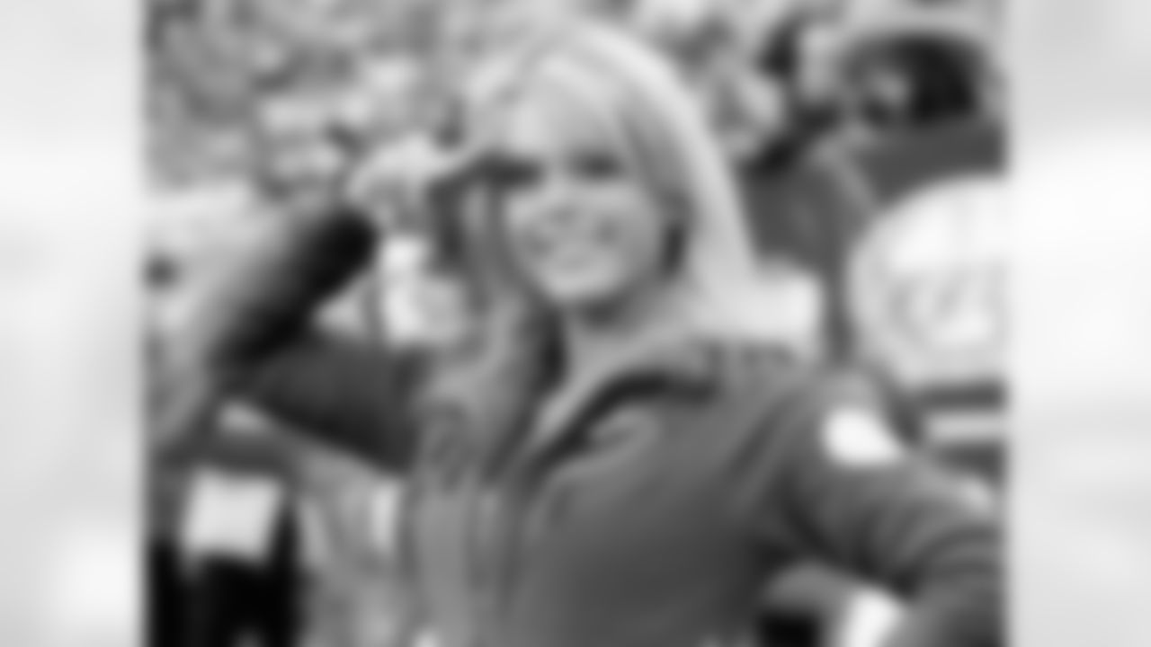 Jessica S - 2009 Flight Crew Member Photos
