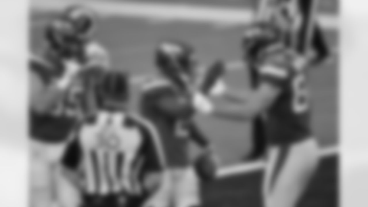 Jets_Rams_058