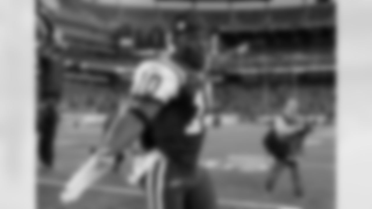 2010 Week 11 Jets vs Texans Game Photos