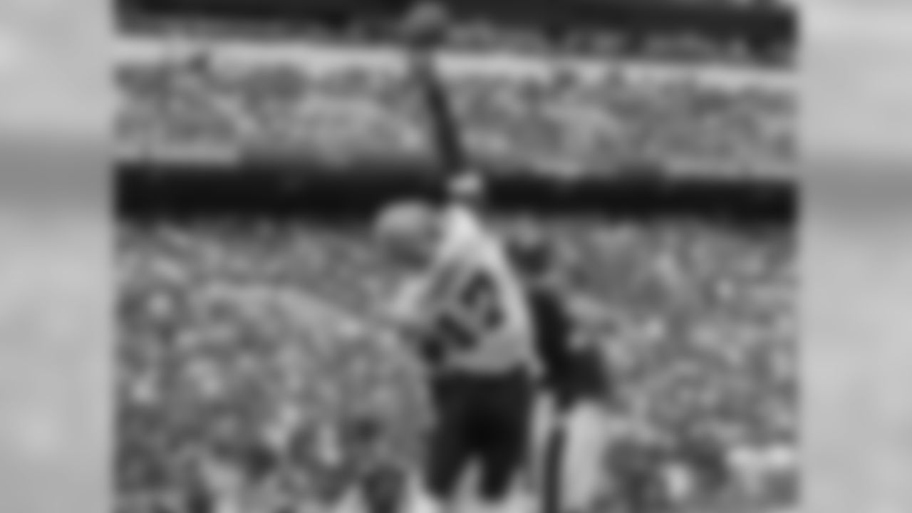 WR Braylon Edwards Photos