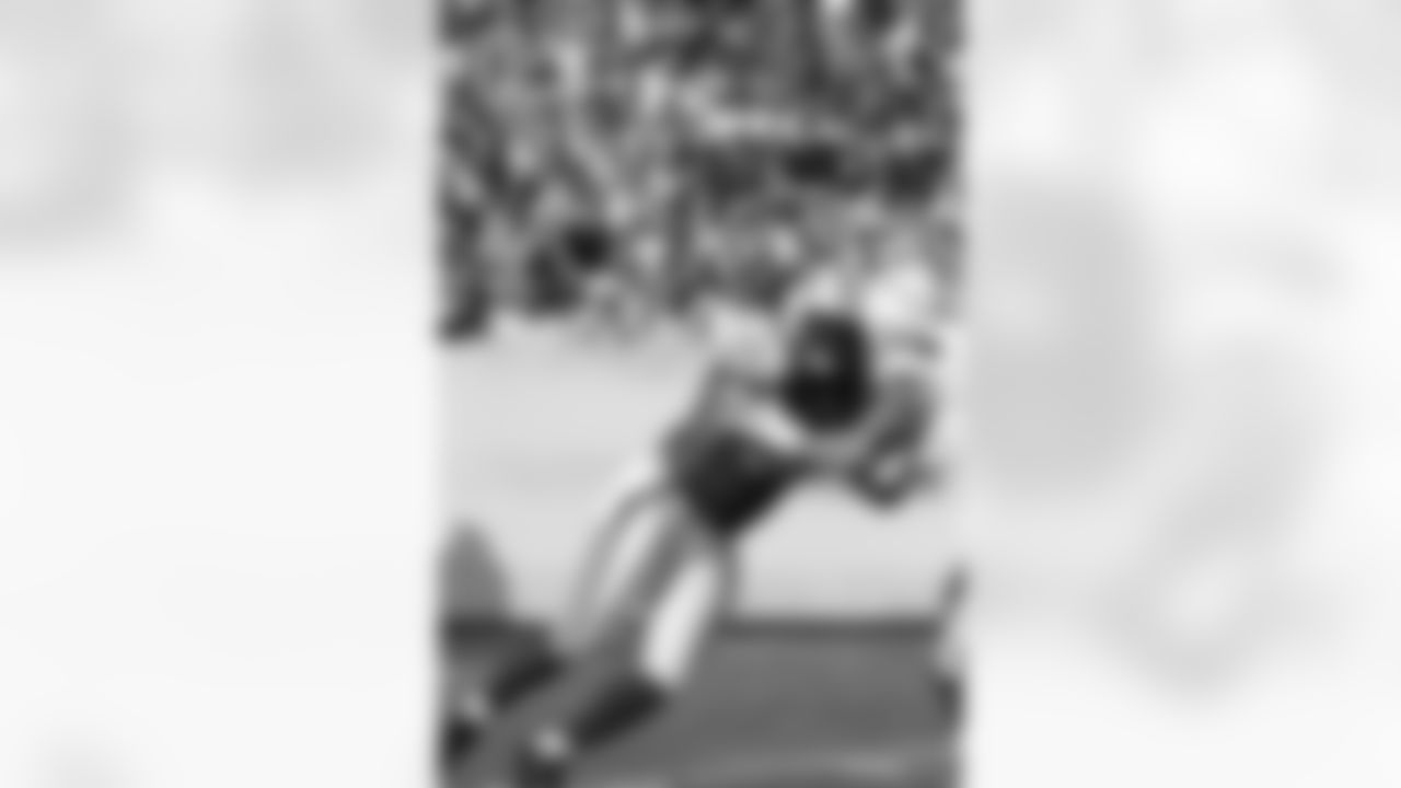 Muhammad Wilkerson Photos
