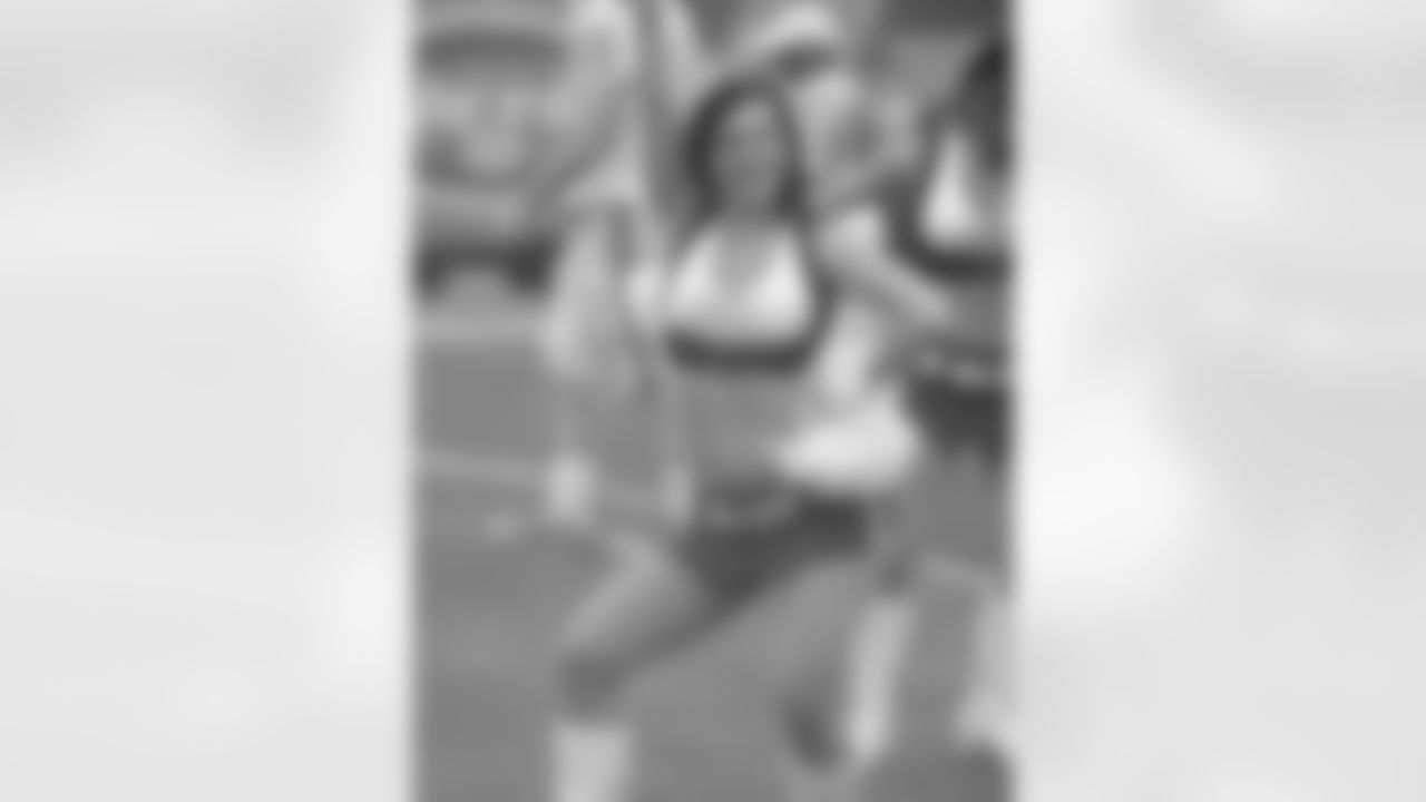 Michelle L. 2009 Flight Crew Member Photos