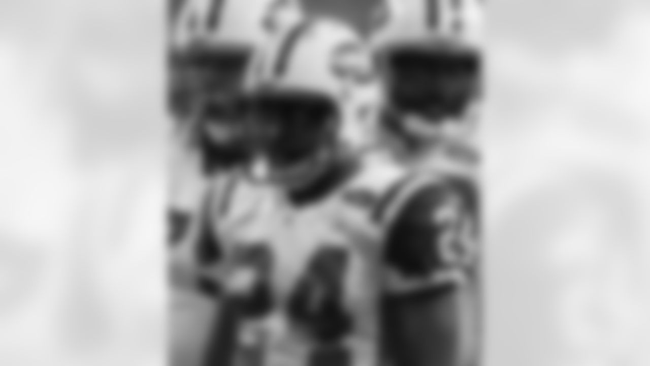Darrelle Revis Photos