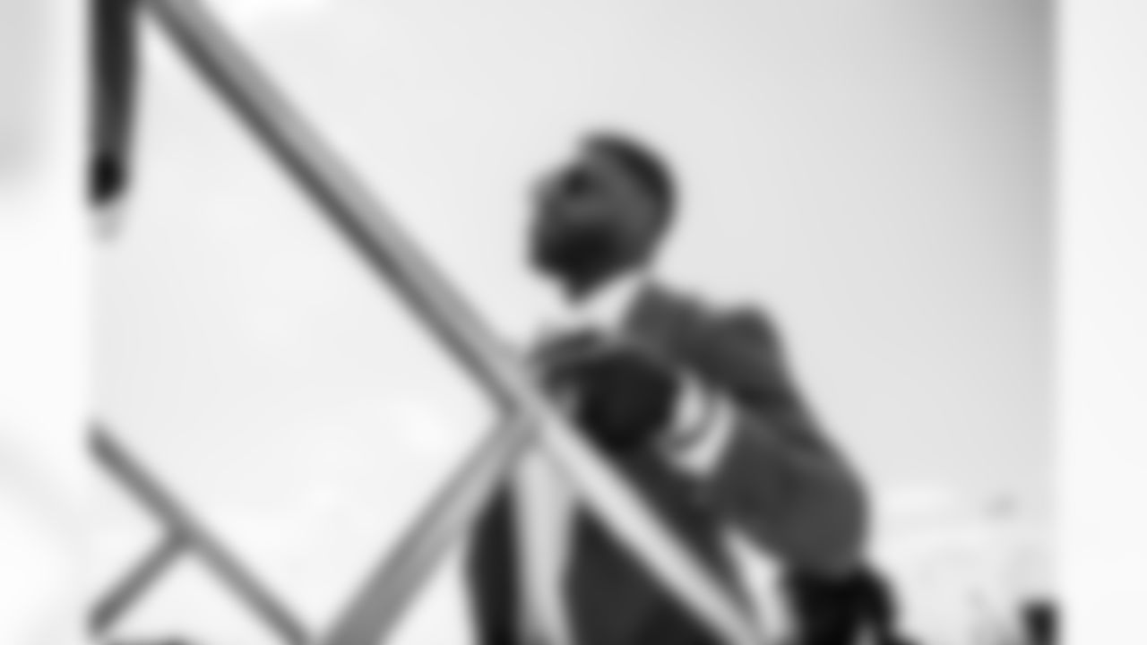 E_5D4_5944