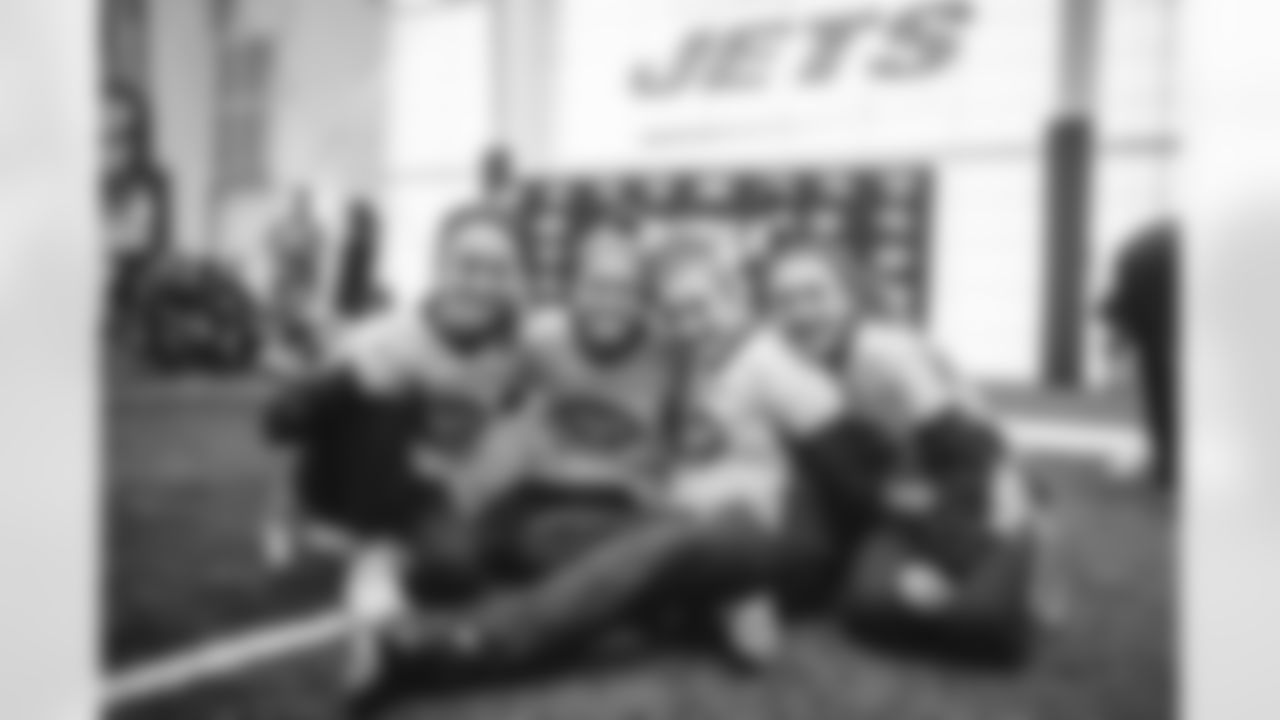 E_SNY_8210